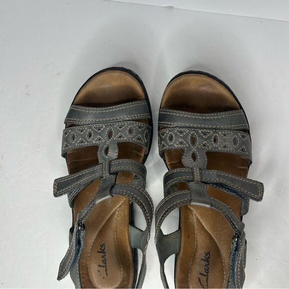Clark’s leather Gray Comfort Sandals shoes 7 Cushioned Footbed - Picture 8 of 9